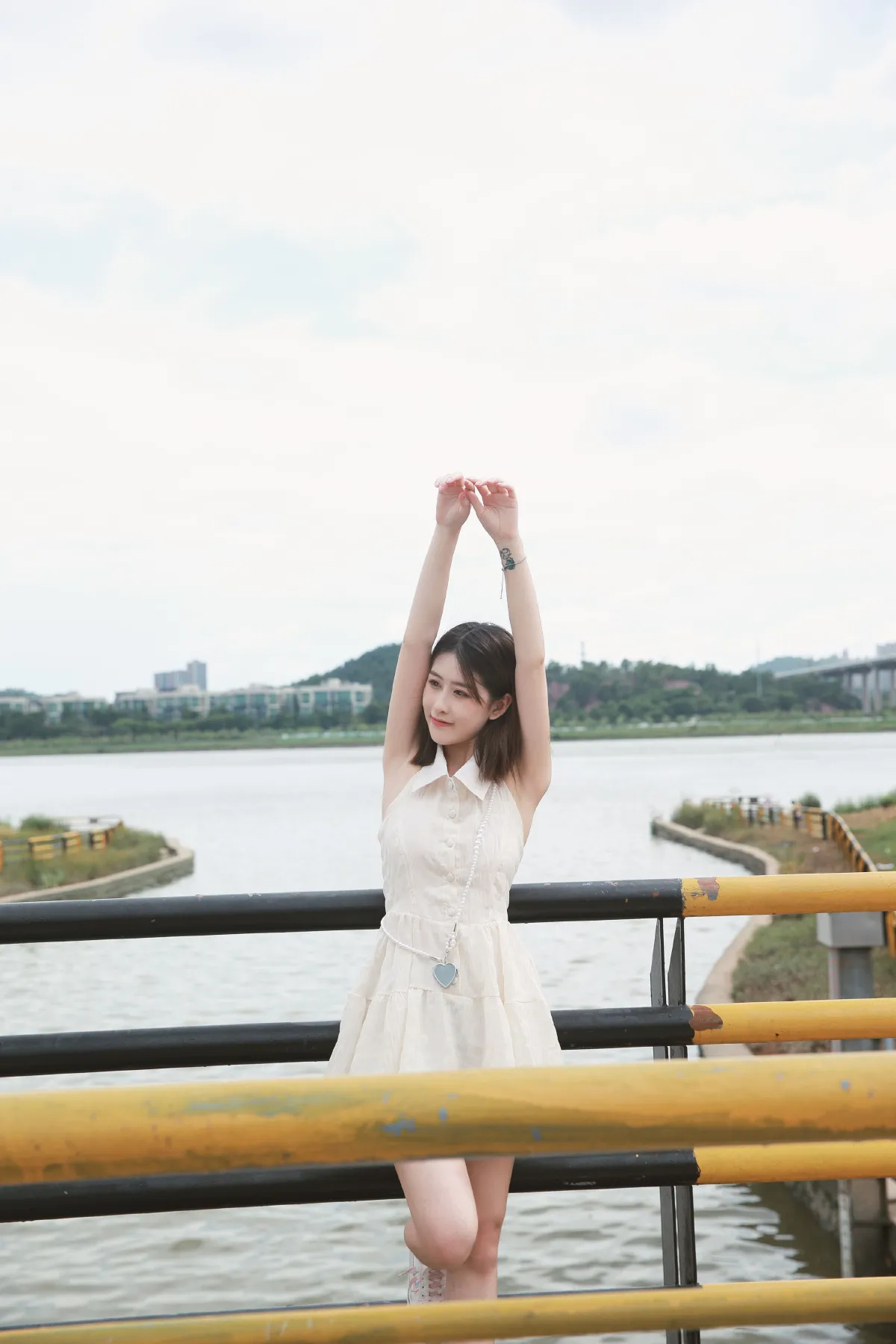 人间四月天