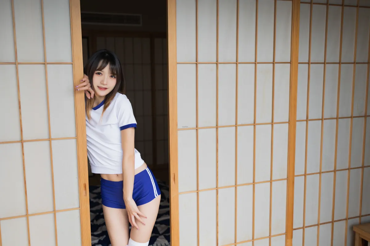体操服少女2