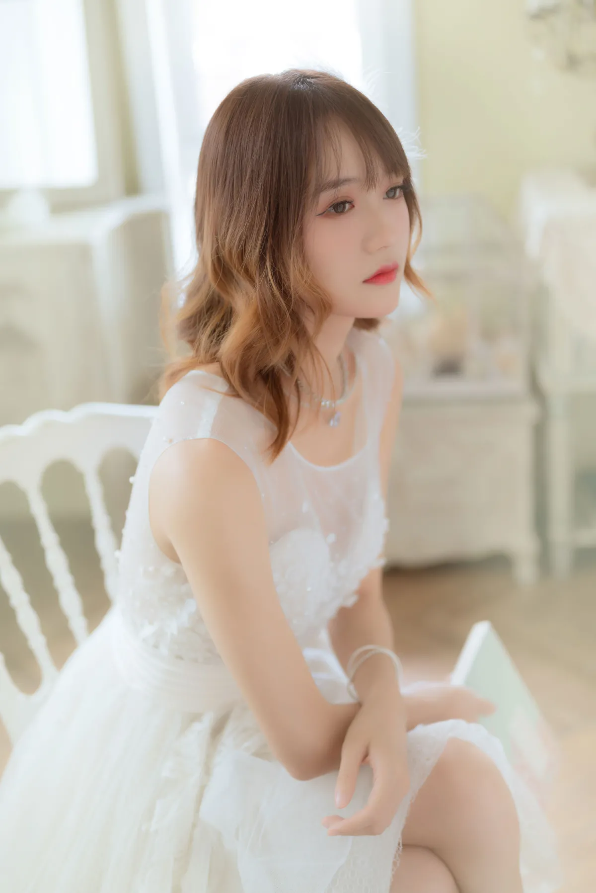 人间四月天
