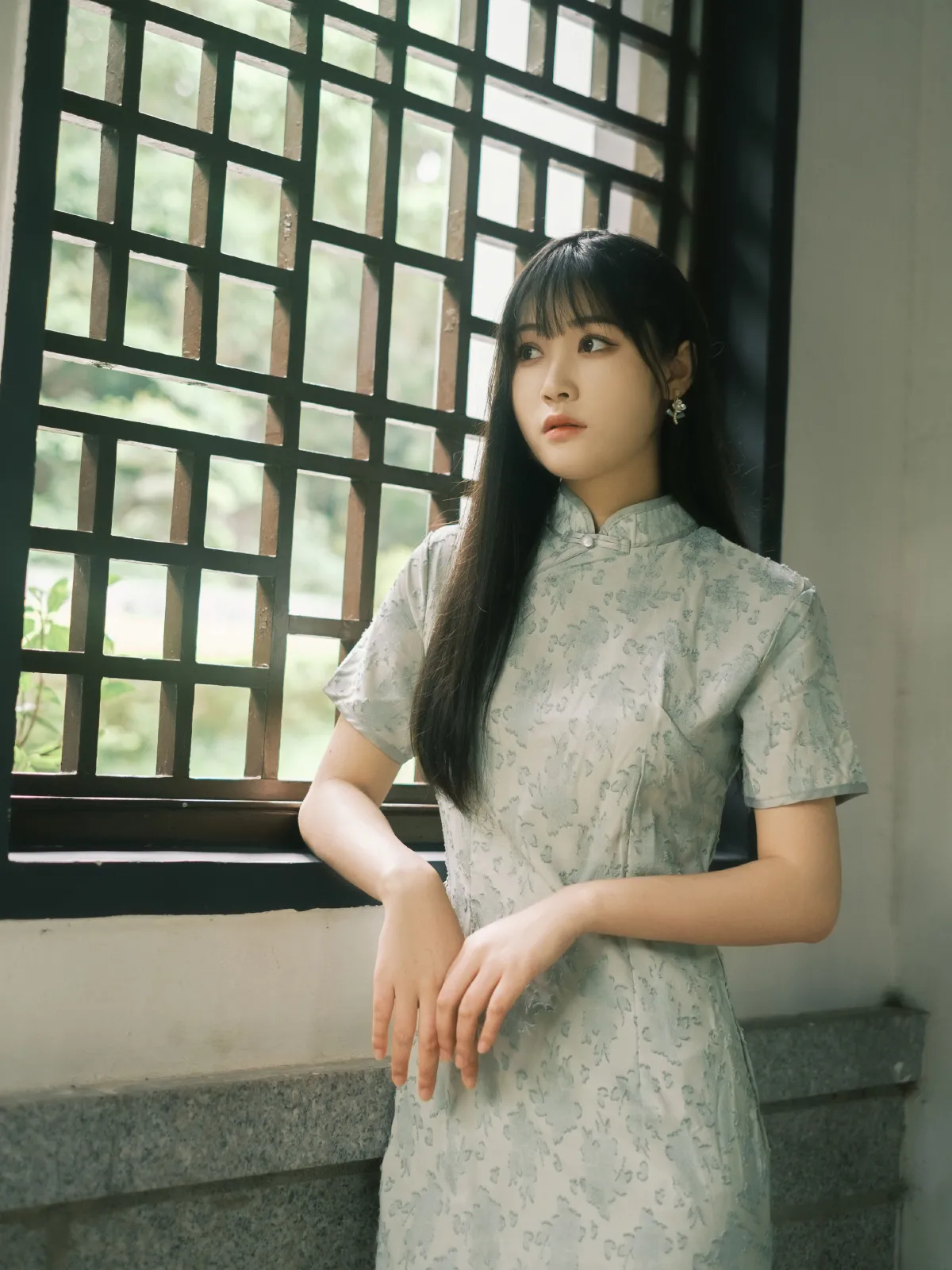 丁香一样的姑娘