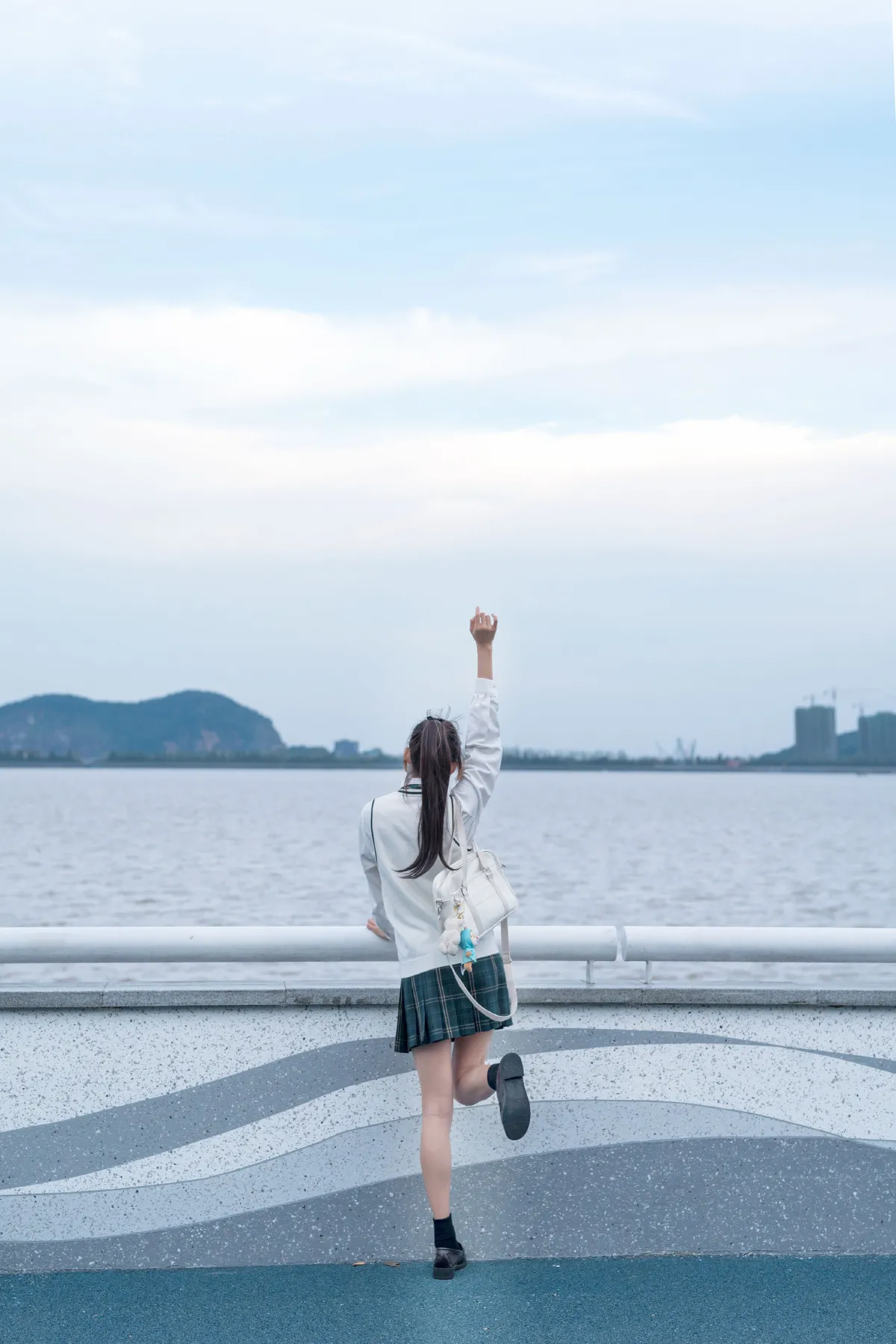 青草味的河堤1