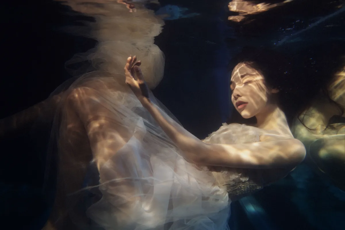 镜花水月