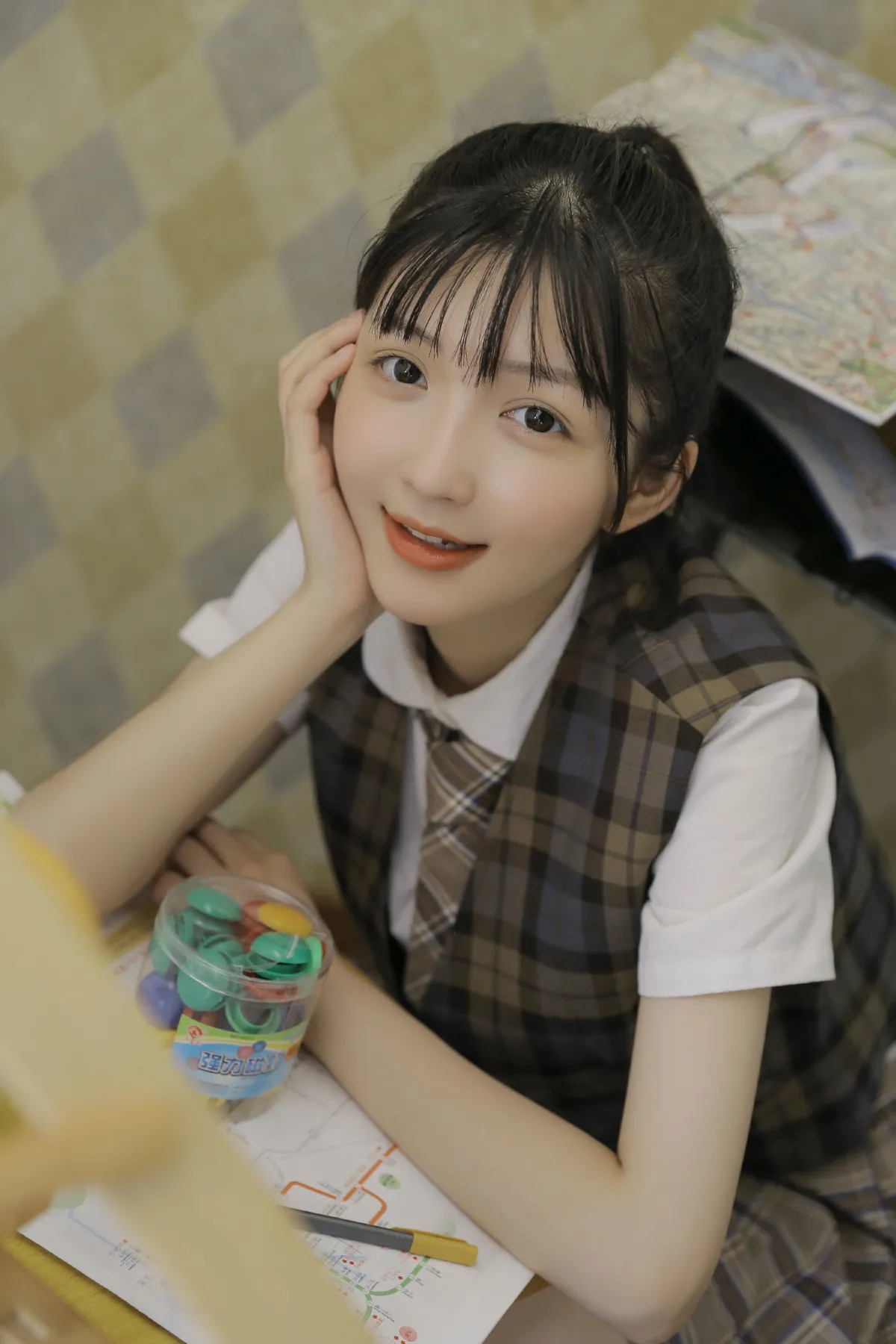 高校女生
