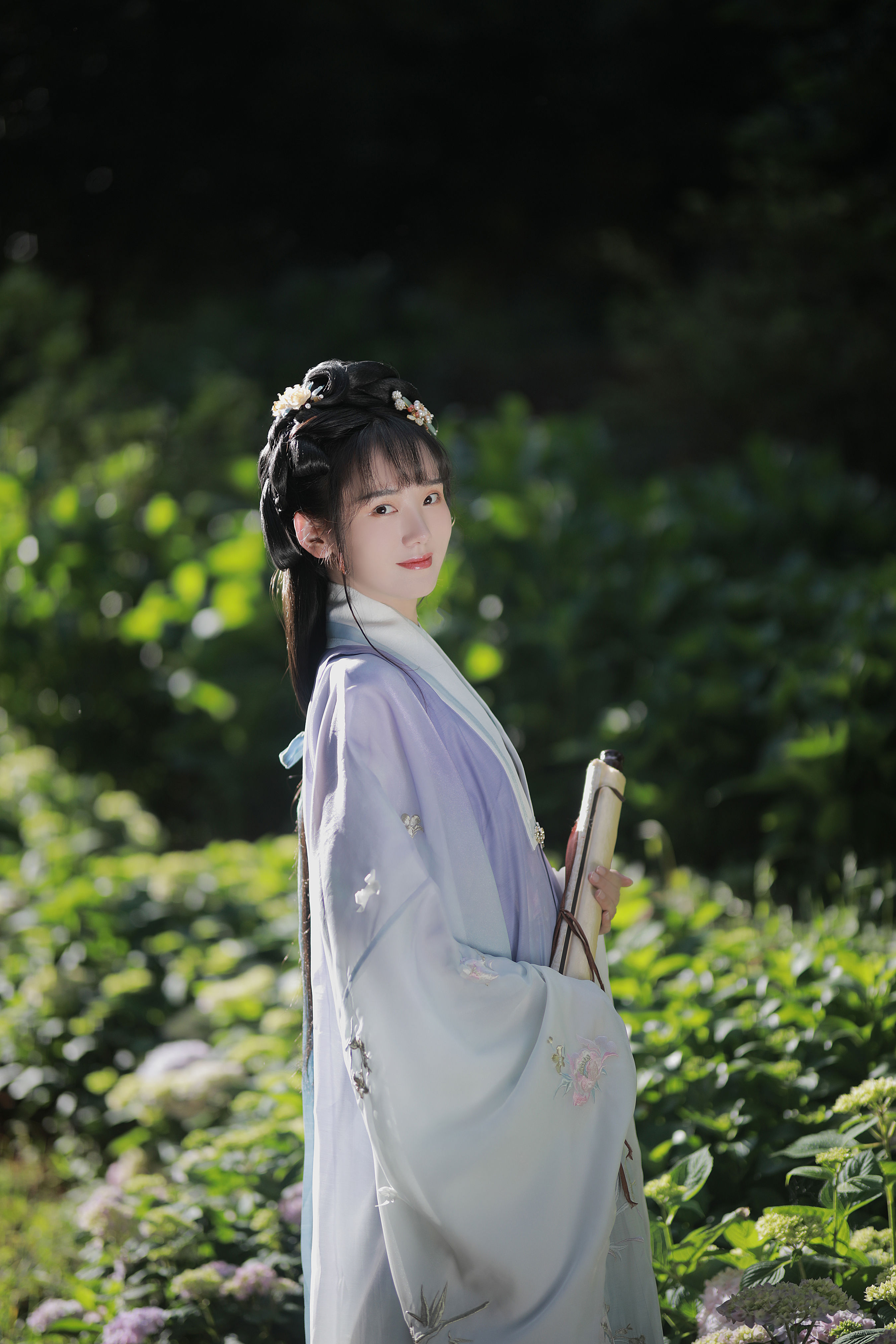 风有约，花不误