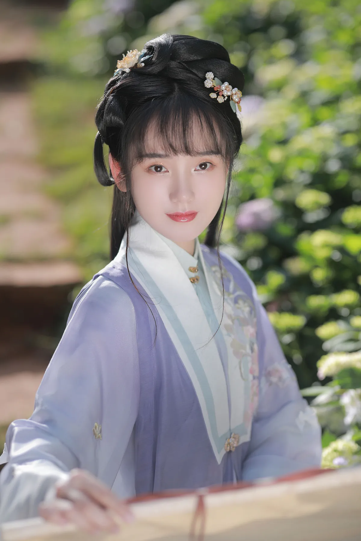 风有约，花不误