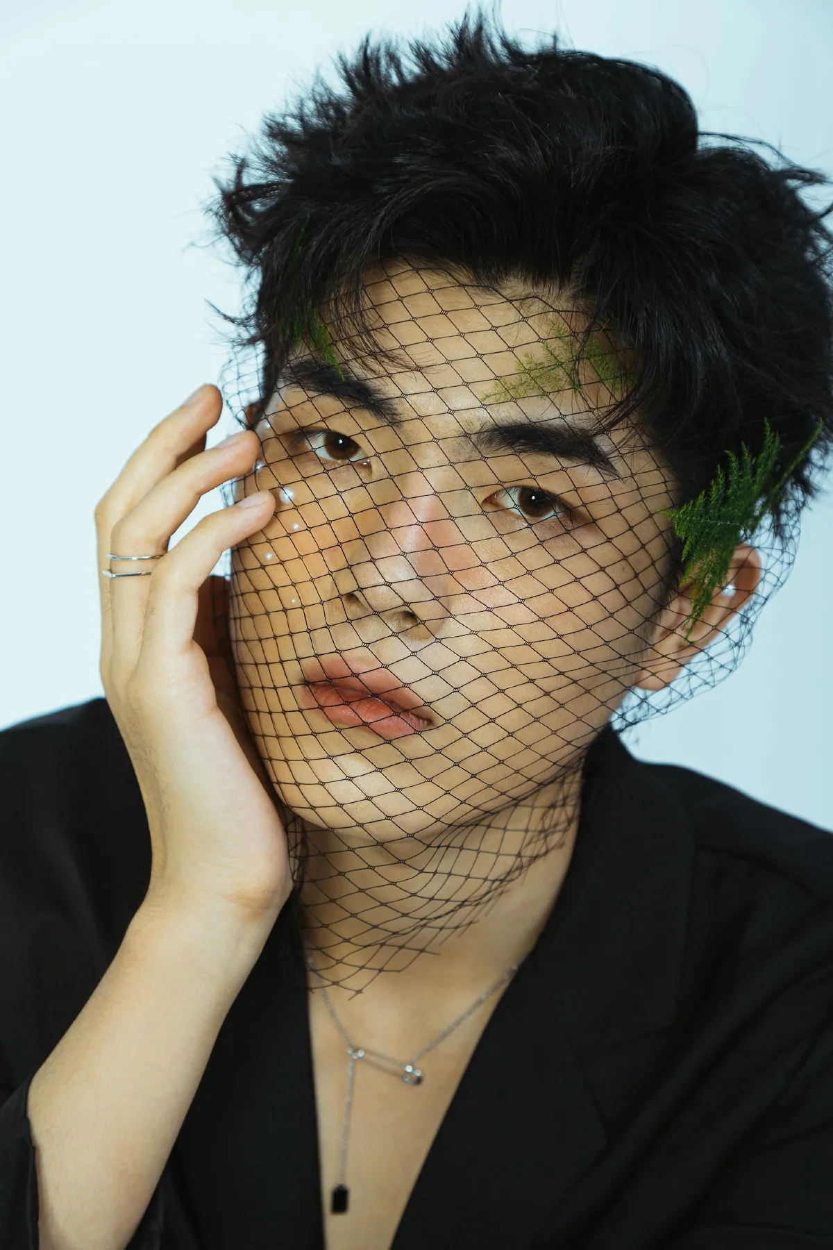 倾海的小健健呀_陈川儿Andrew《面纱》美图作品图片4