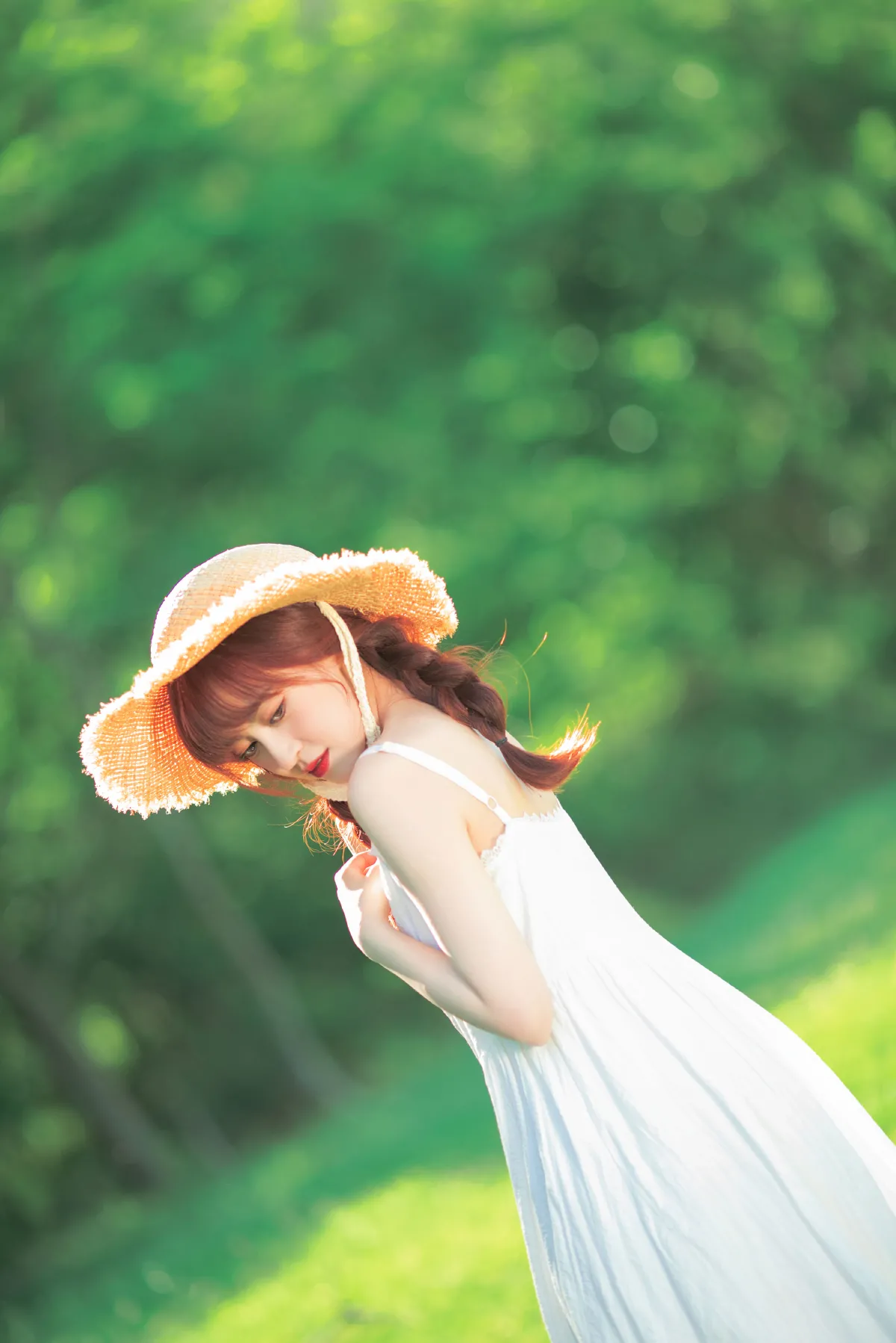 倾海的小健健呀_壹萱-《发光的少女》美图作品图片1