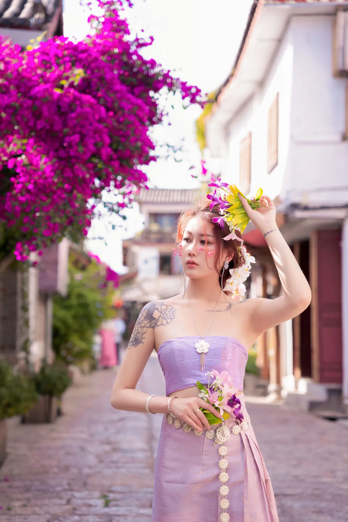 丽江古城再逃仙女