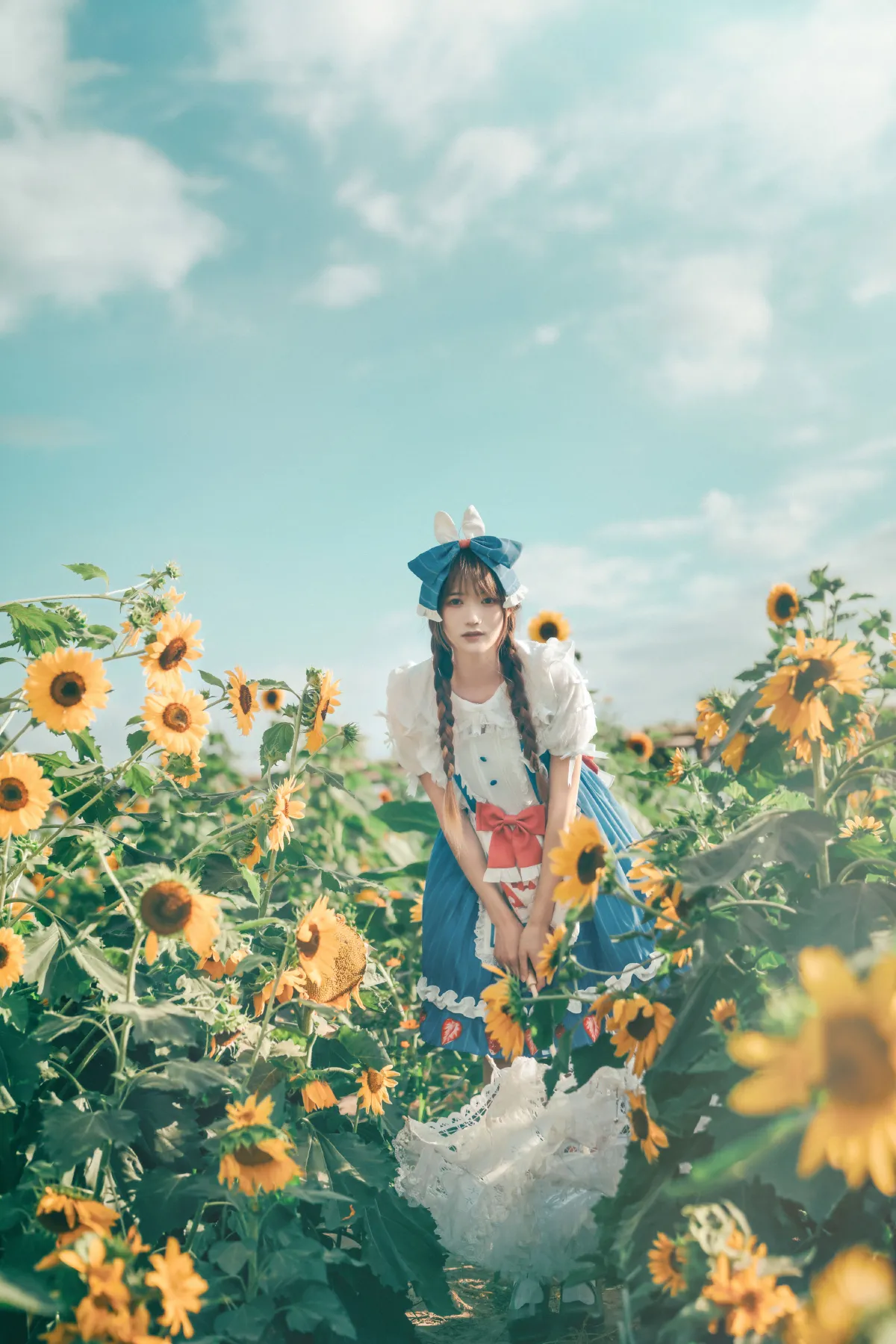 甜甜向日葵女孩