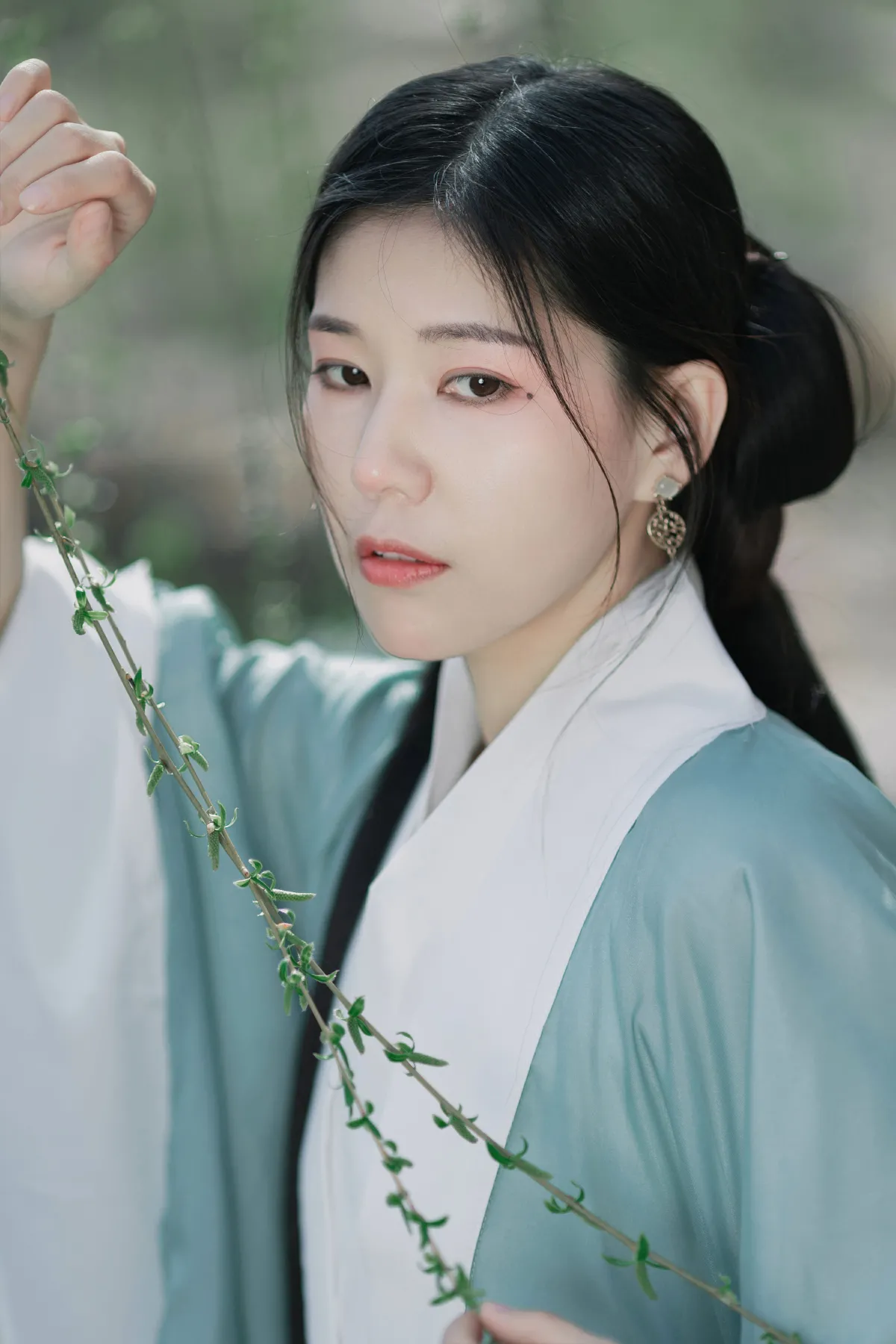 飘摇