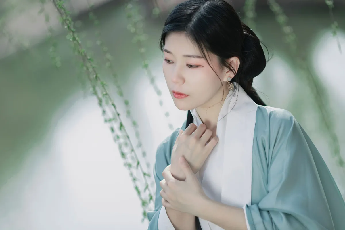 飘摇
