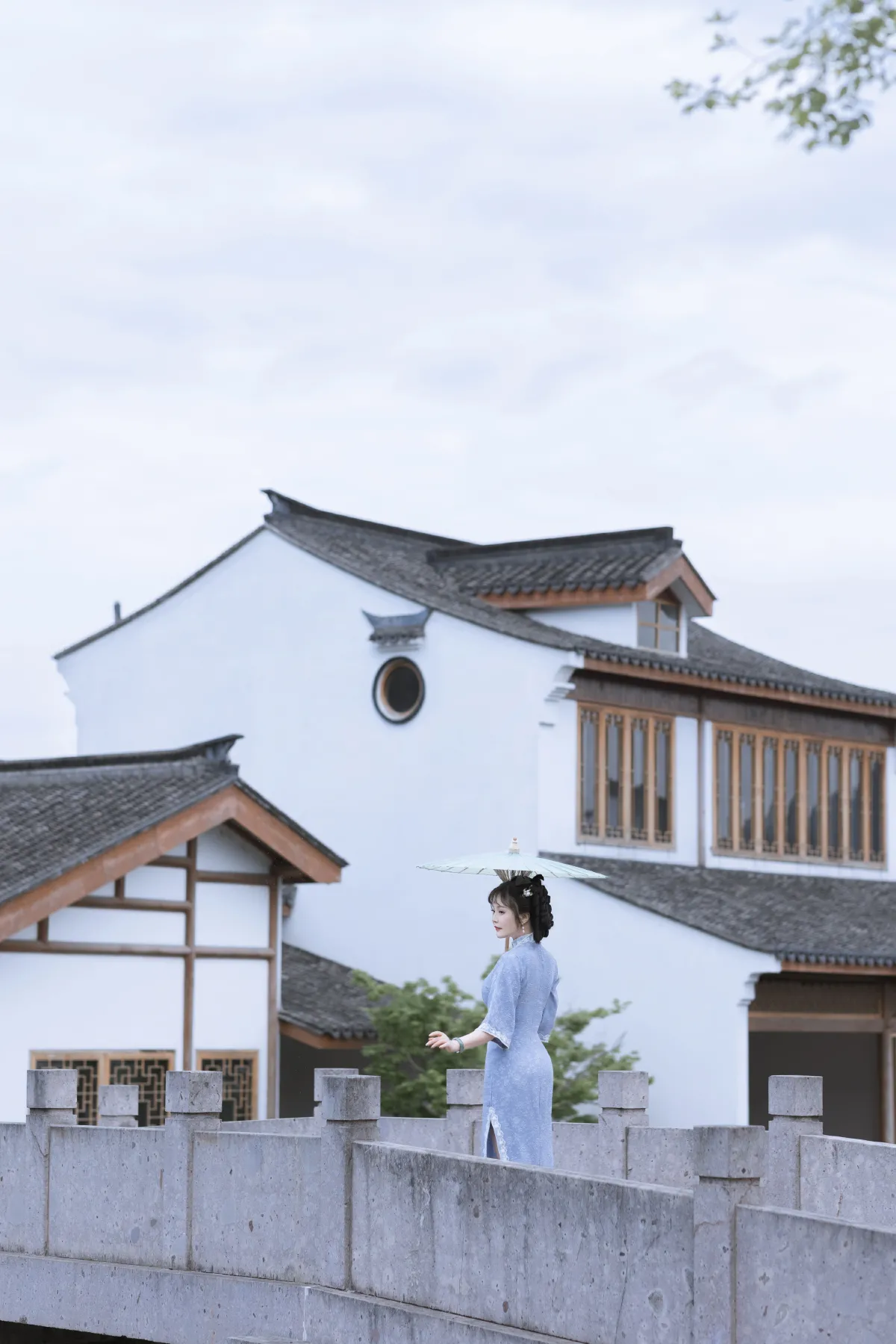 又逢君