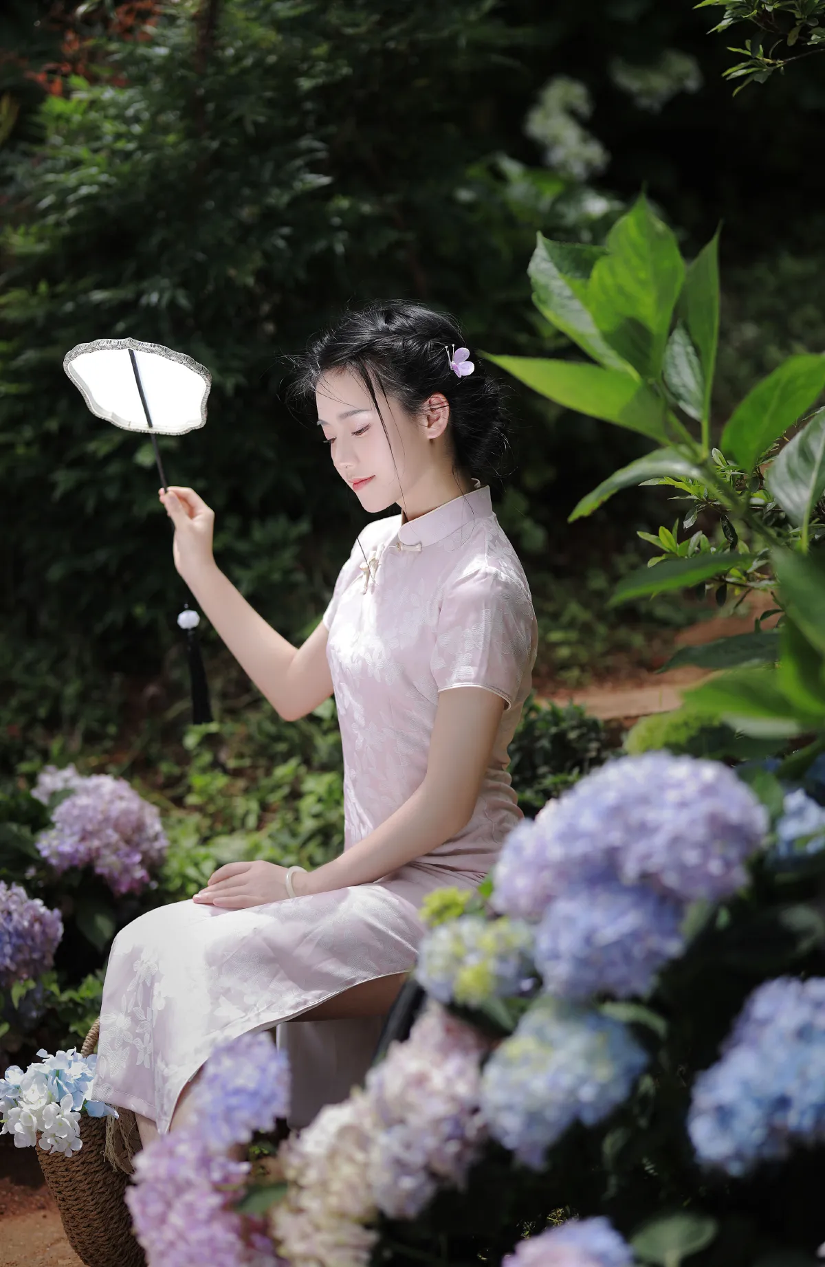旗袍与绣球