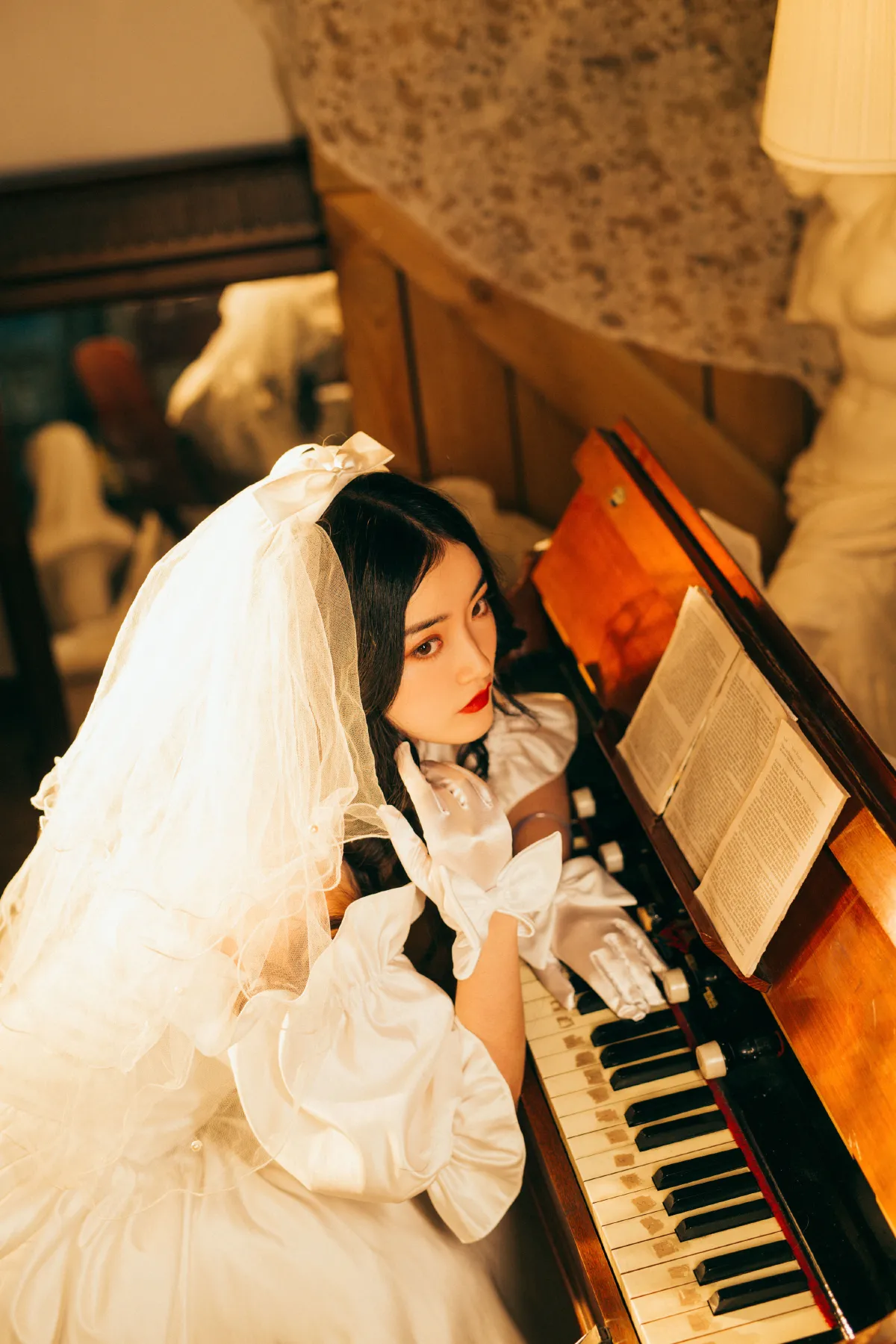 一个人的婚纱