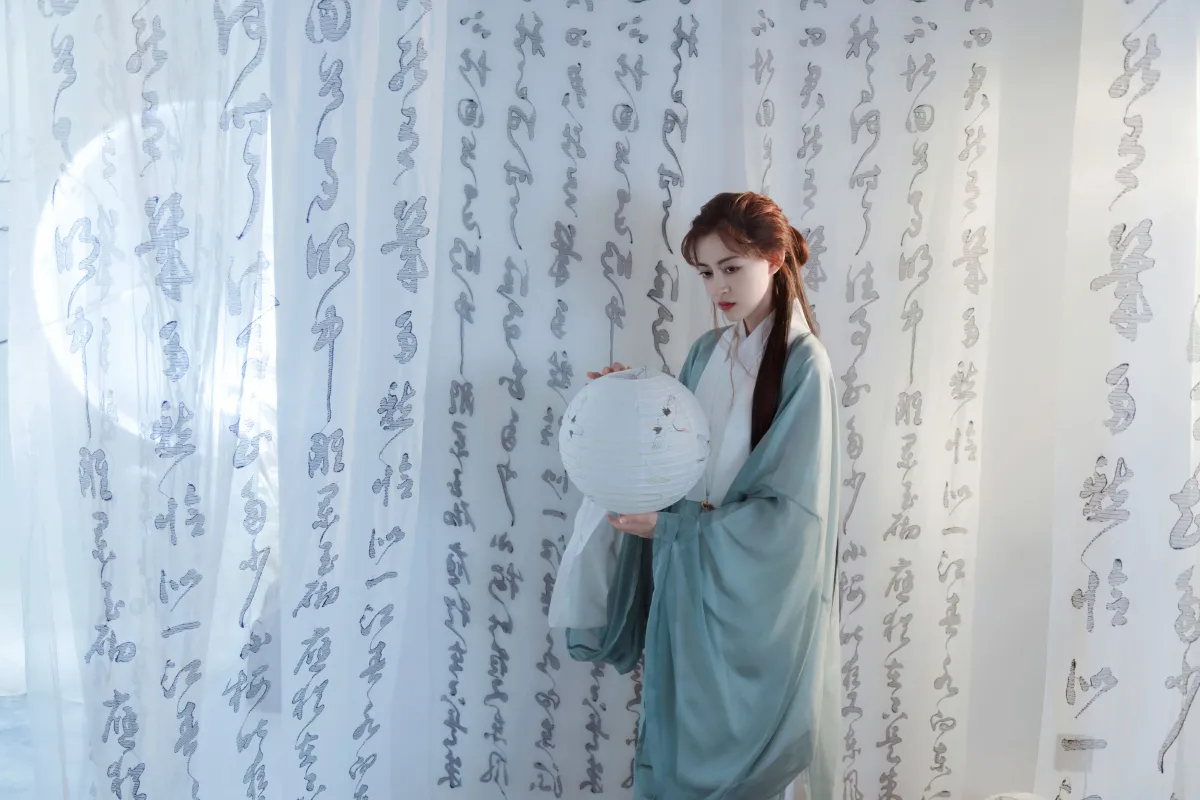 国风-青衣