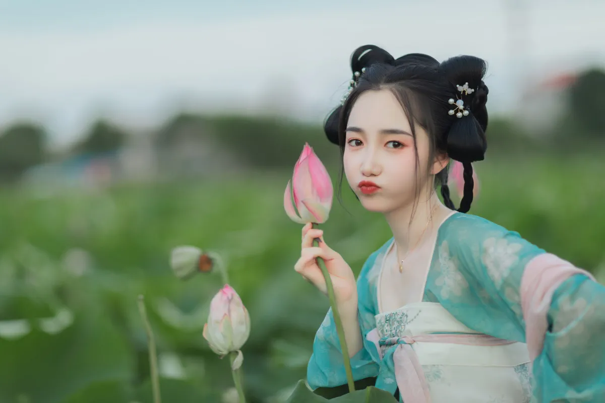 唐唐不拍糖水片_佩佩《采莲》美图作品图片4