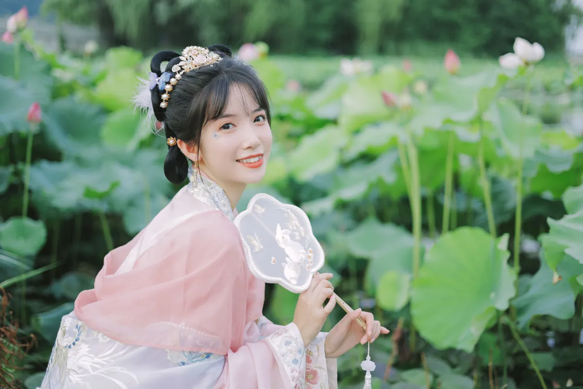 粉色娇嫩