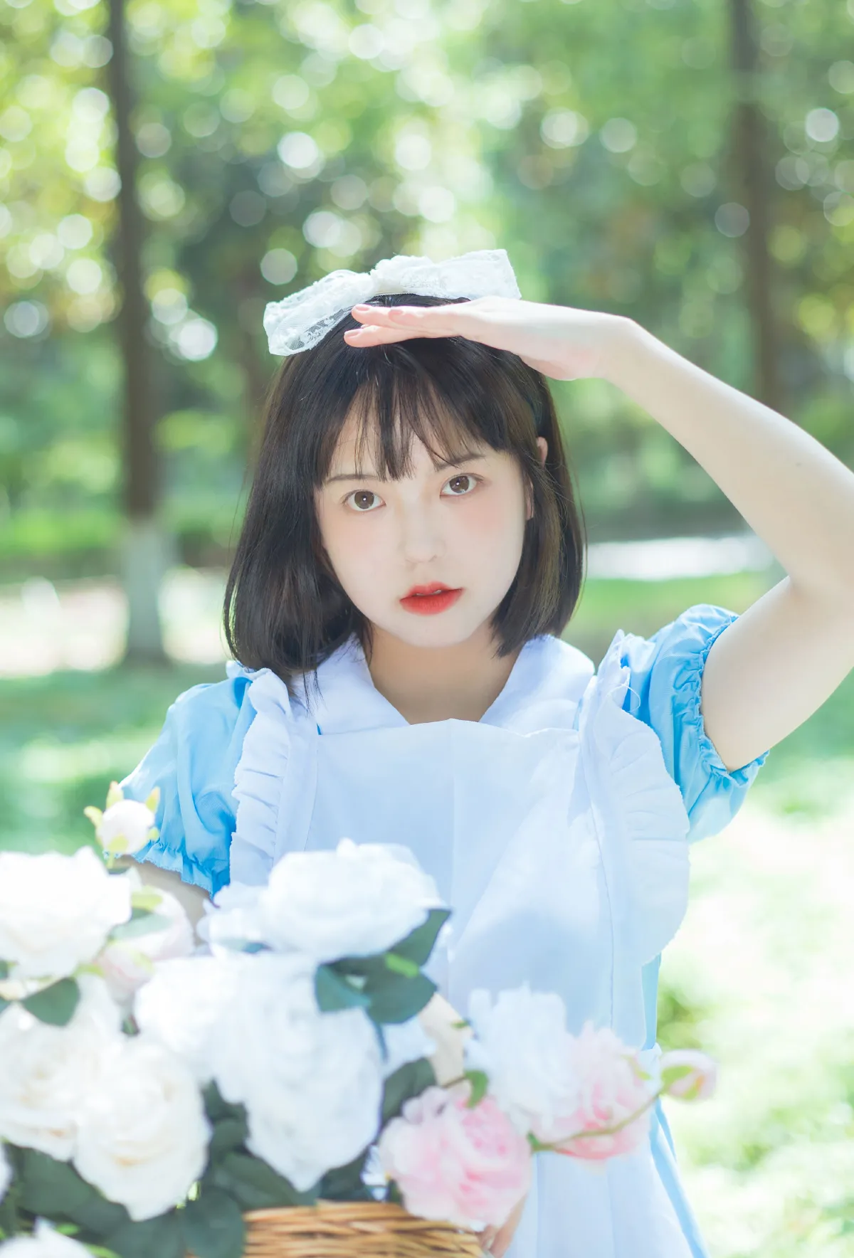 雏菊和草莓