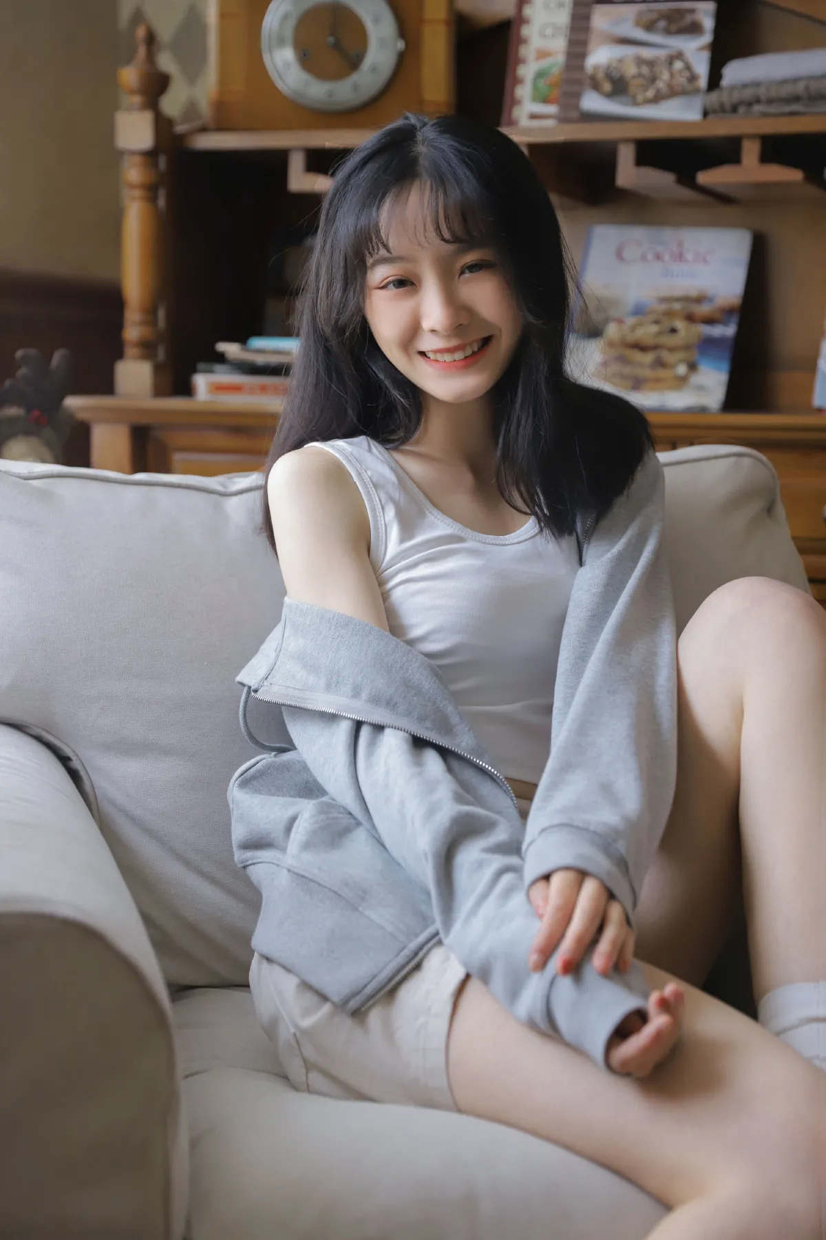 灰色轨迹