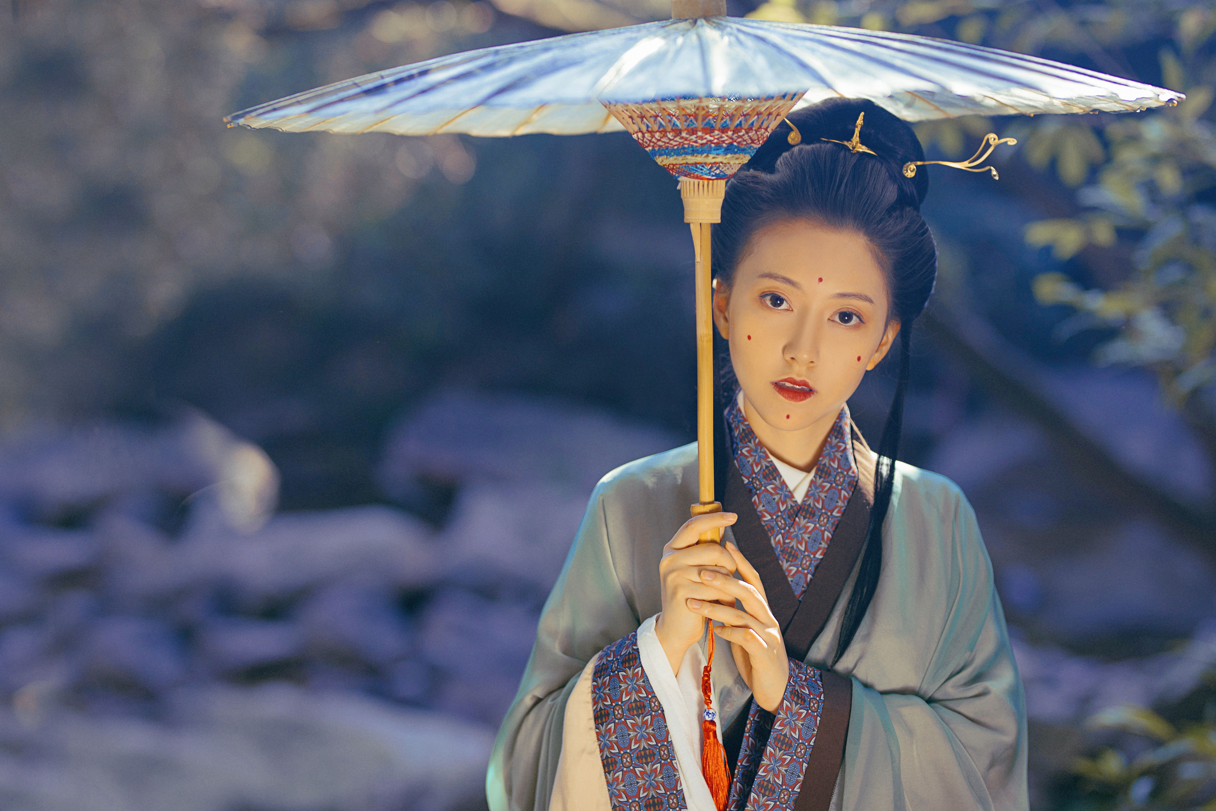  欲买桂花同载酒