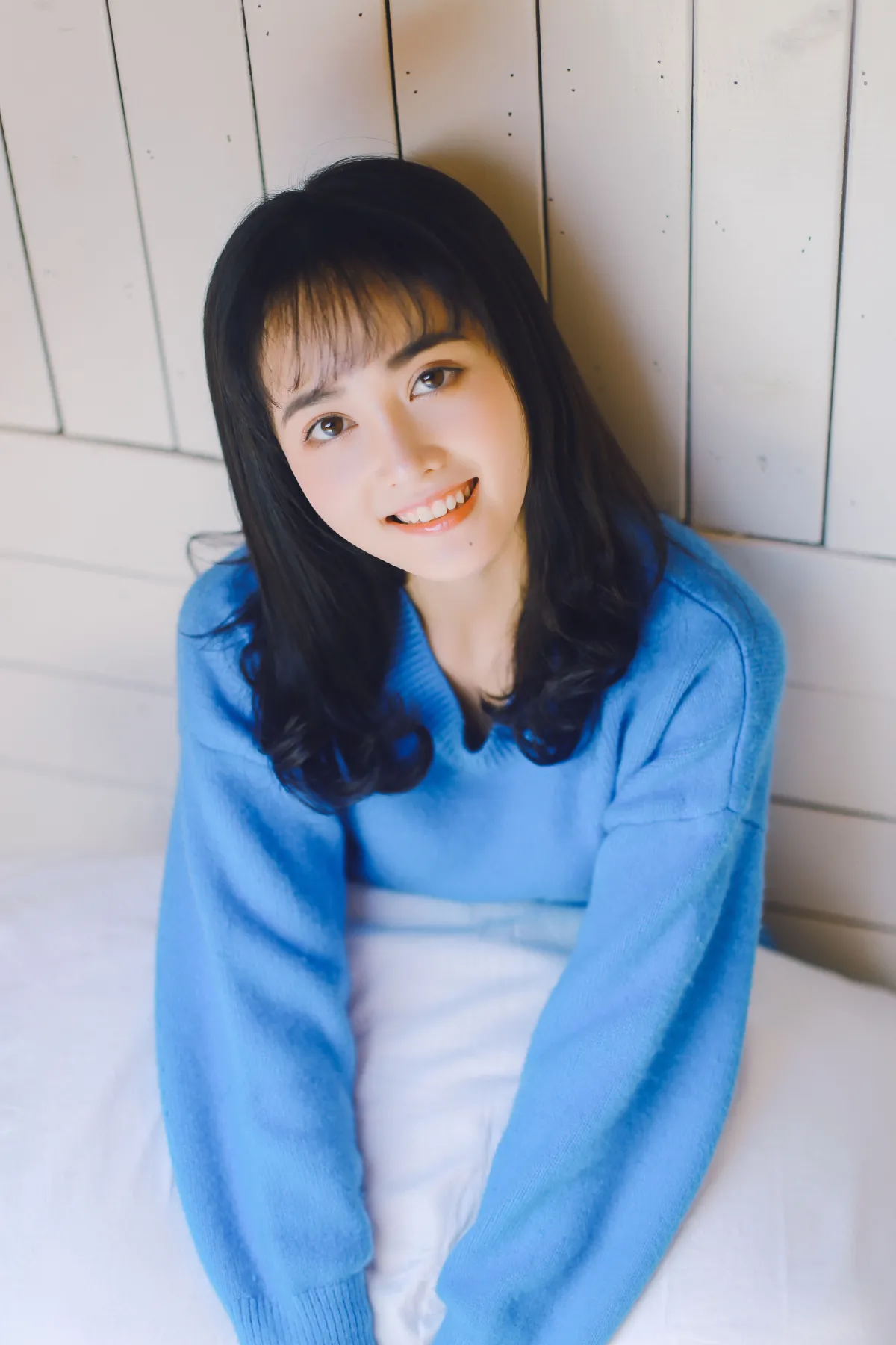 蓝胖子_小豆芽《阁楼的小快乐》美图作品图片1