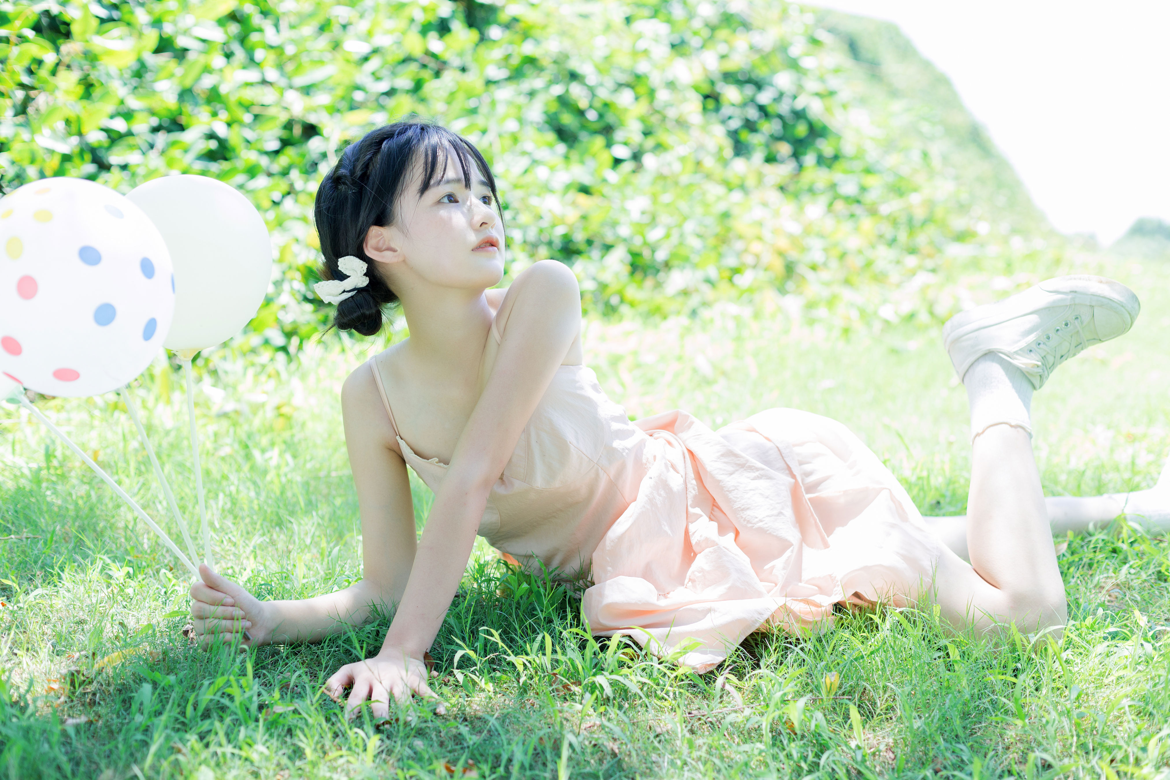 雀斑少女的夏日绮梦