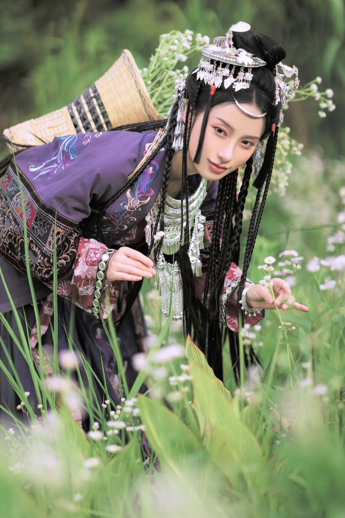 苗疆少女