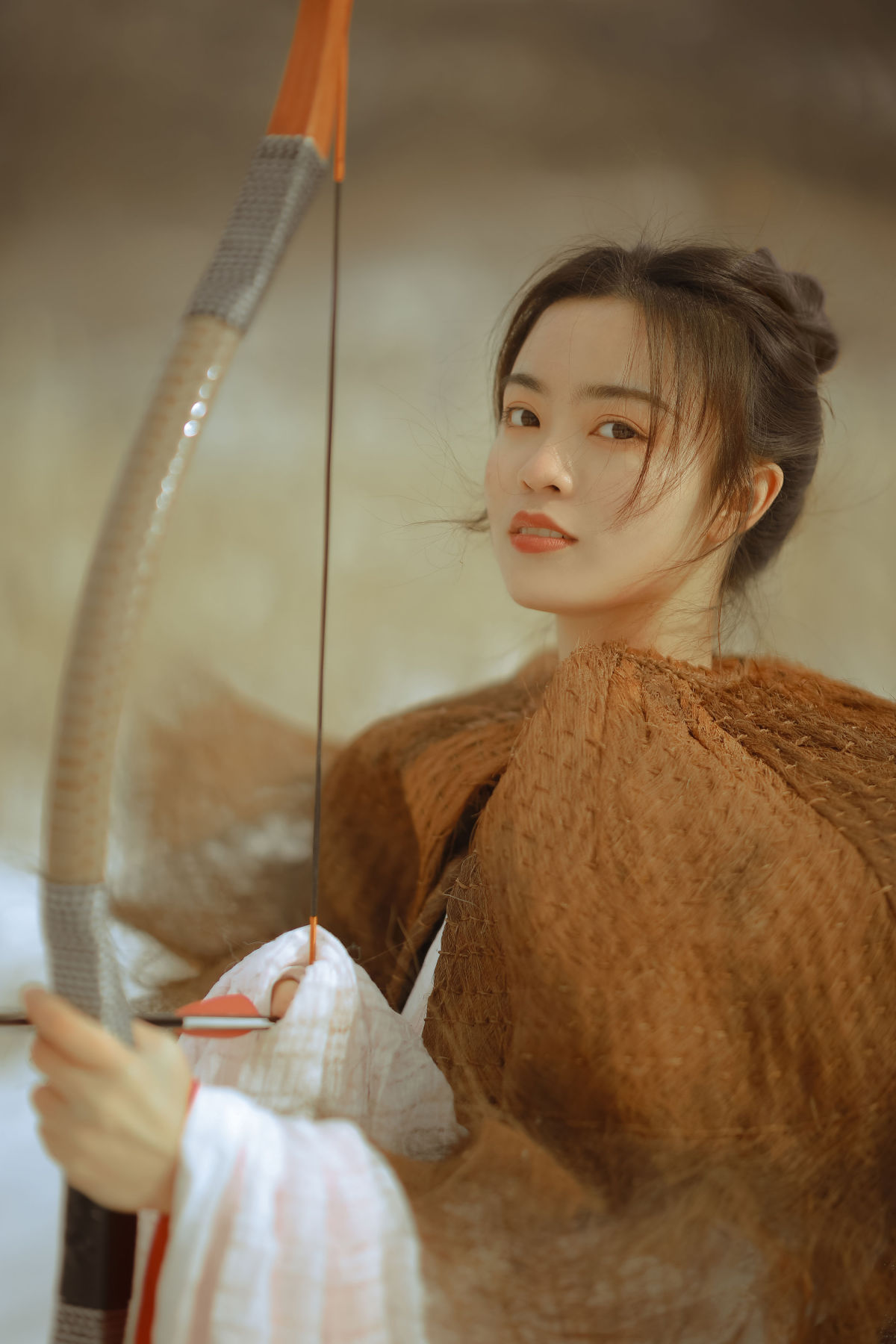 溜花梨_梁芷萱《江湖》美图作品图片5