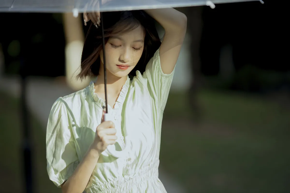 轻盈夏日