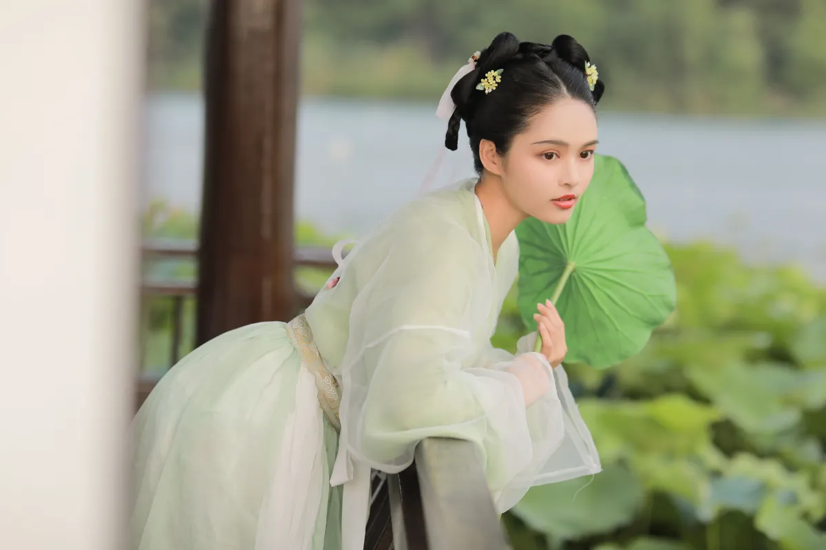 荷趣