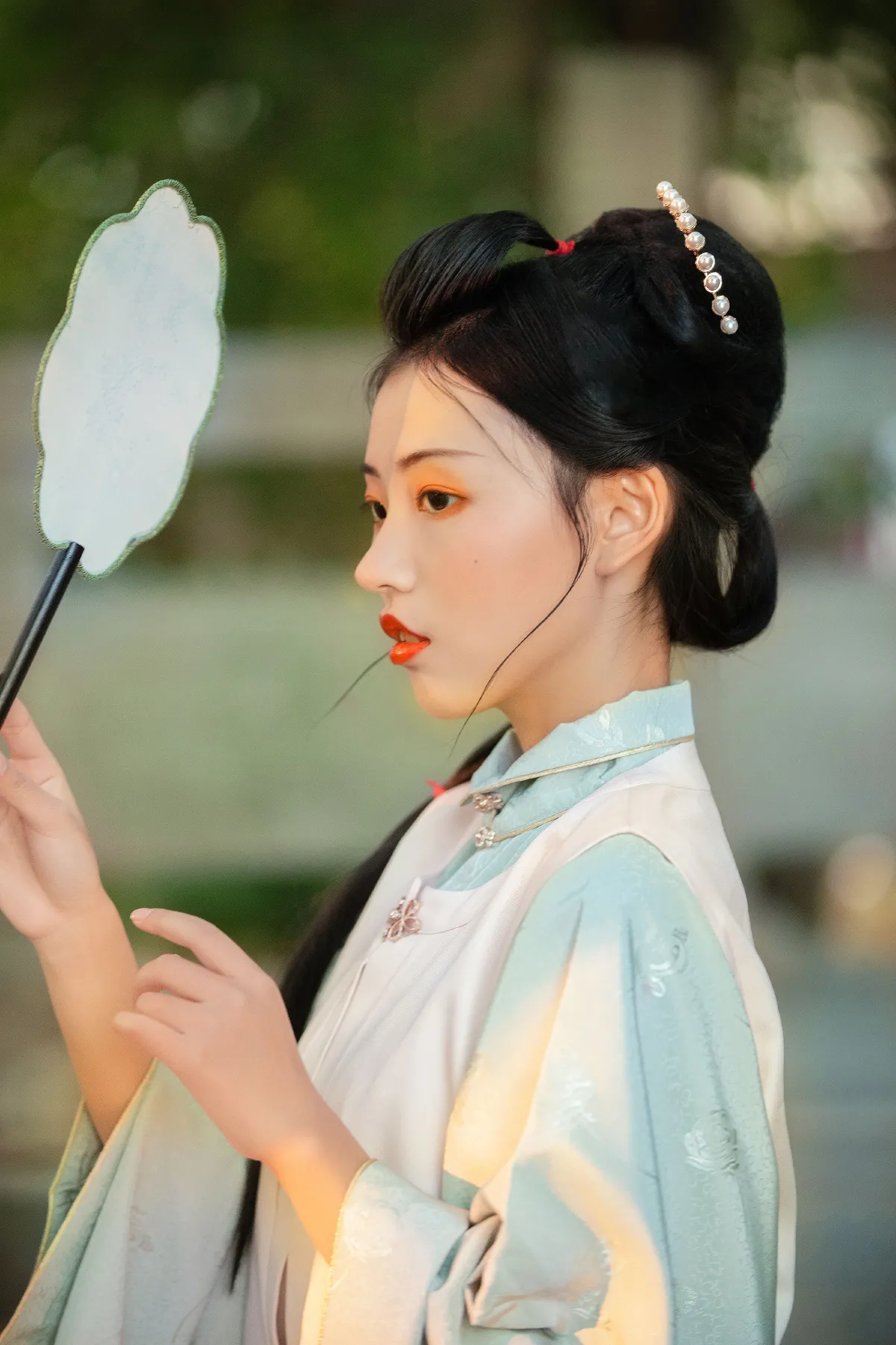 春雨杏花急急落1