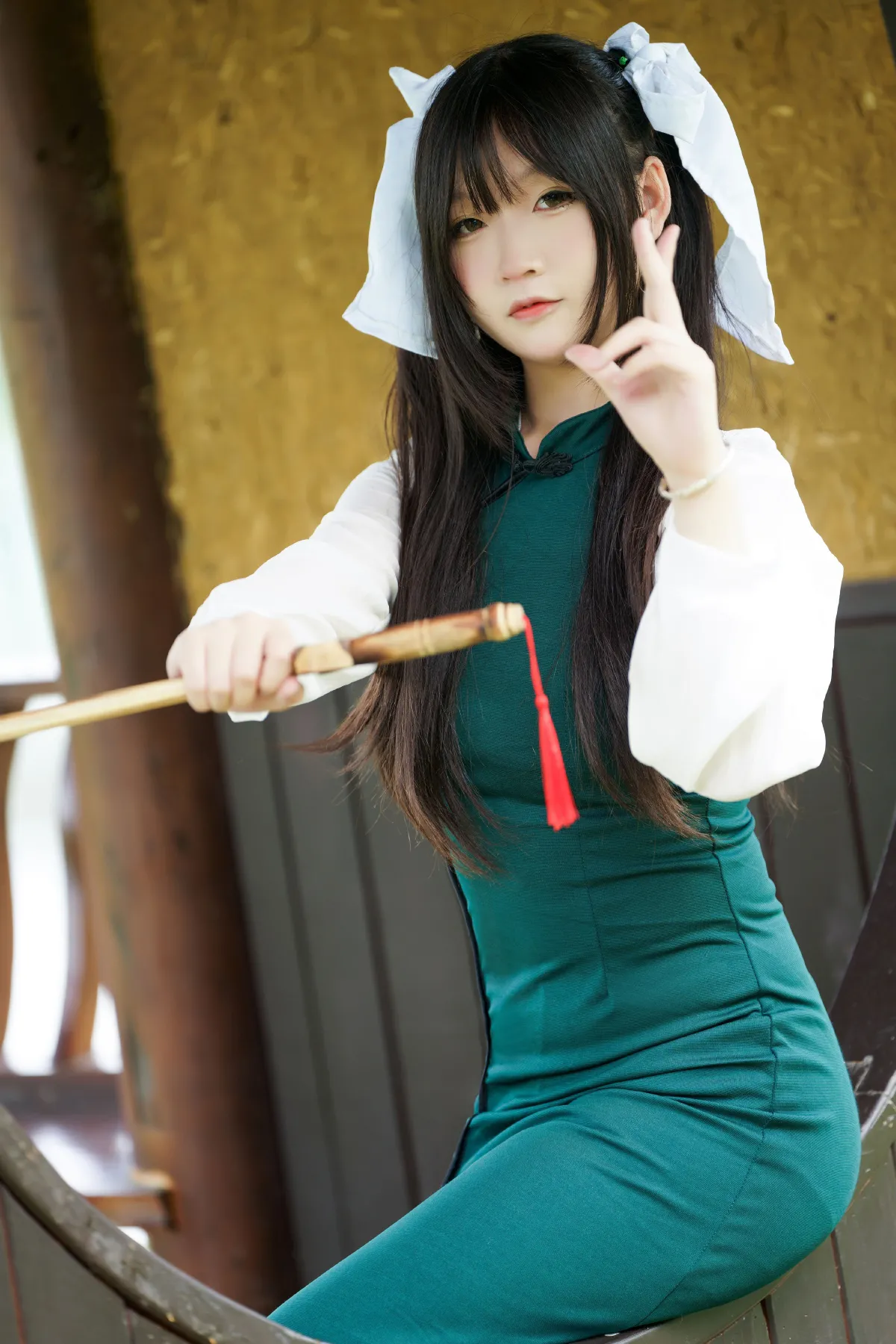 同人画师：药指3