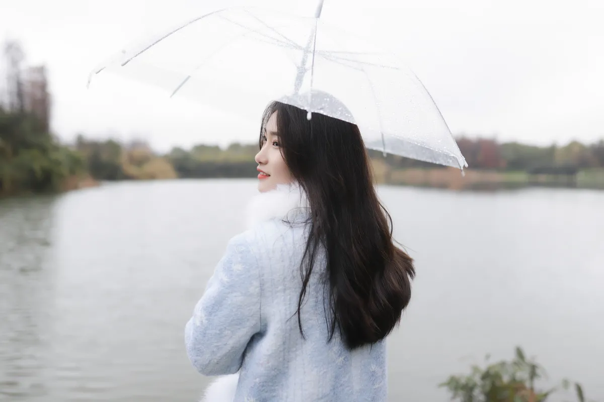 蓝色阴雨1