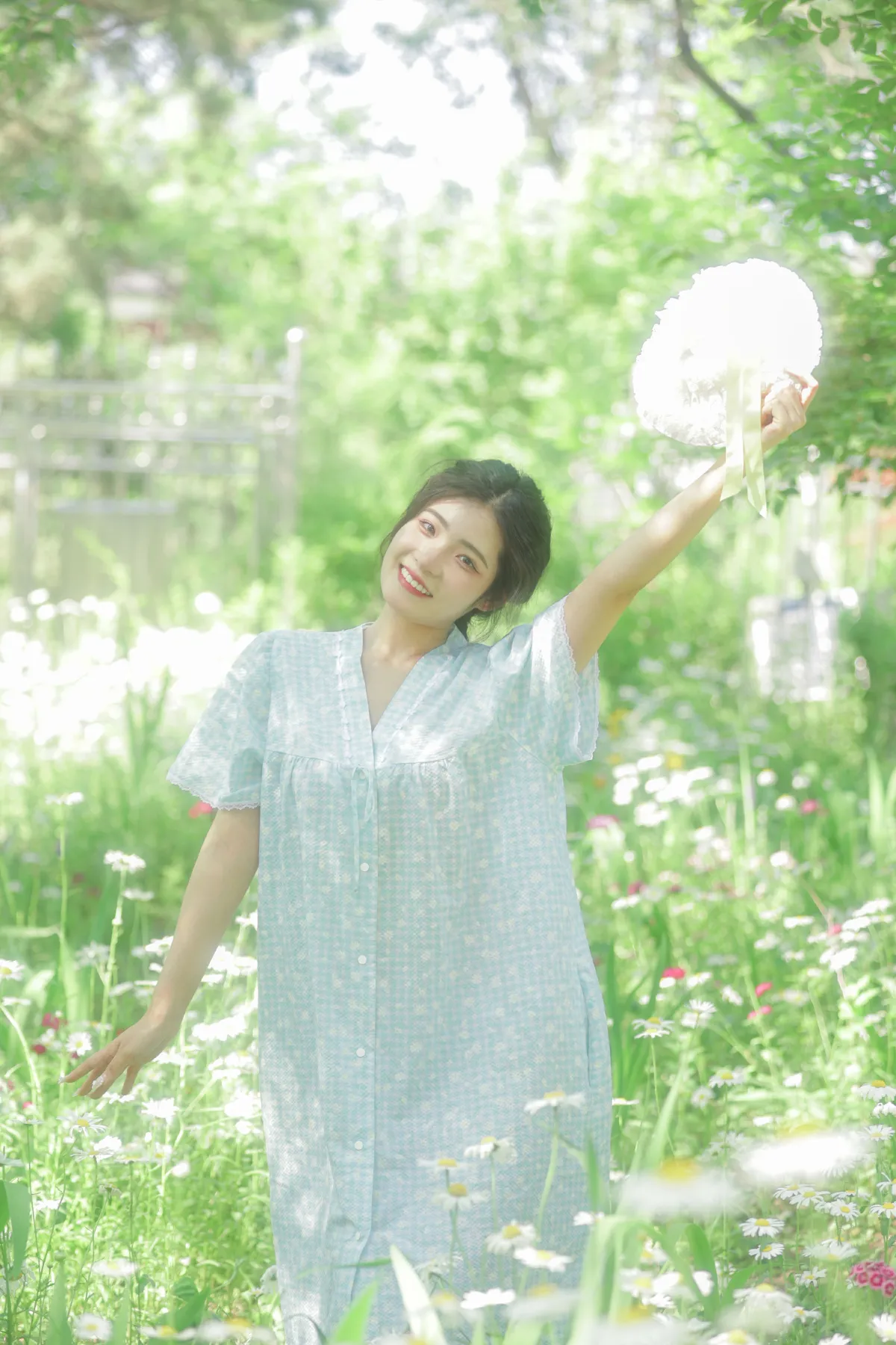 汤圆汤汤lxy_YY王《夏天的小雏菊》美图作品图片3