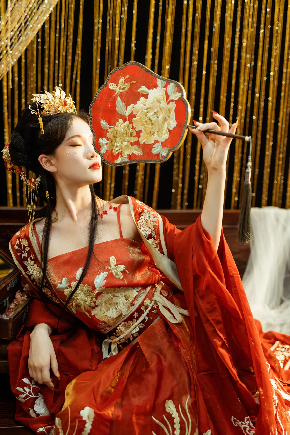 红衣娘子