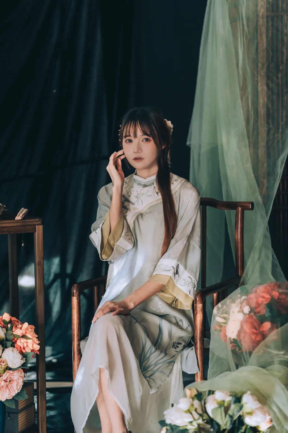雷斯写真集_兔子Zzz不吃胡萝卜《妙语》美图作品图片5