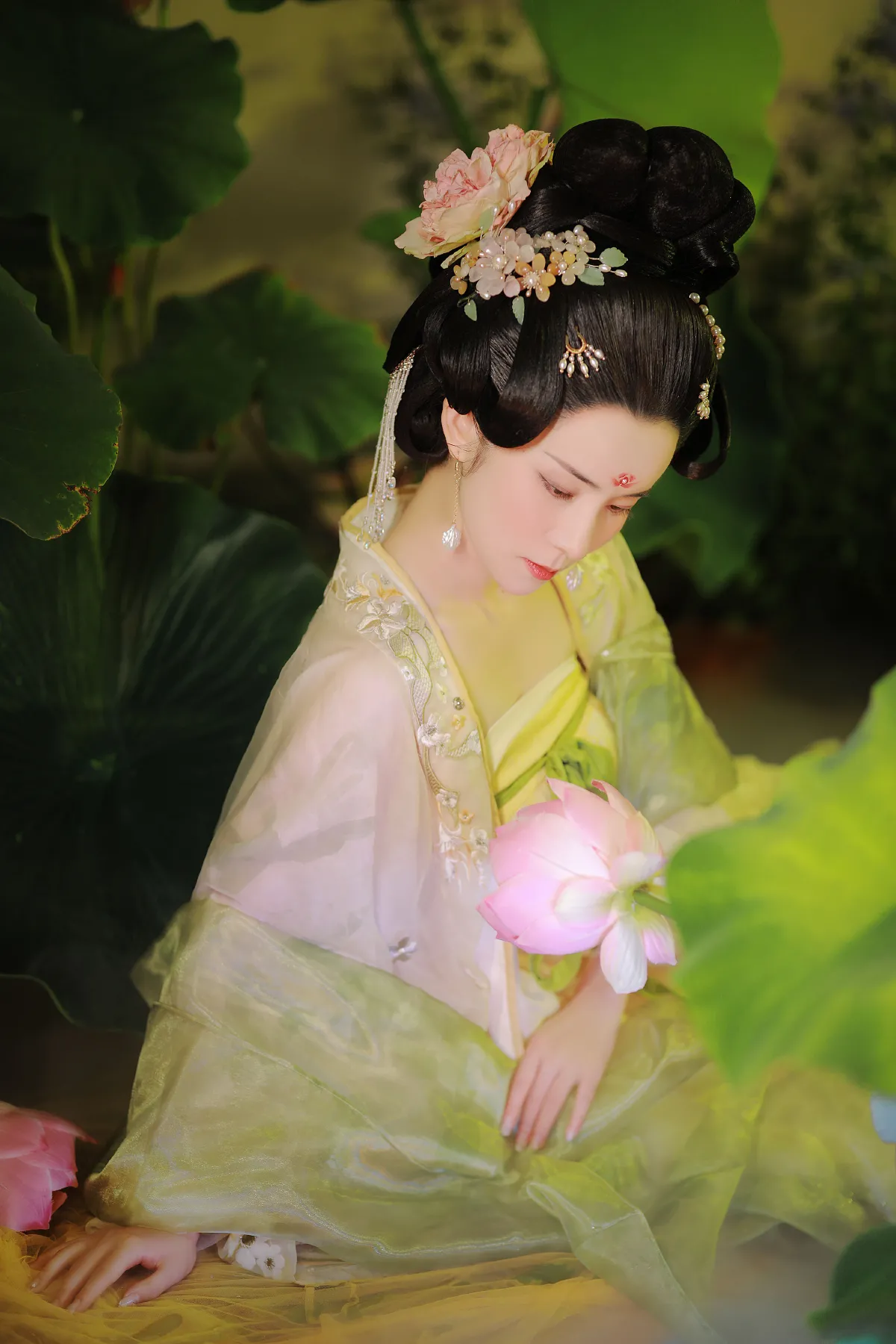 云想衣裳花想容3