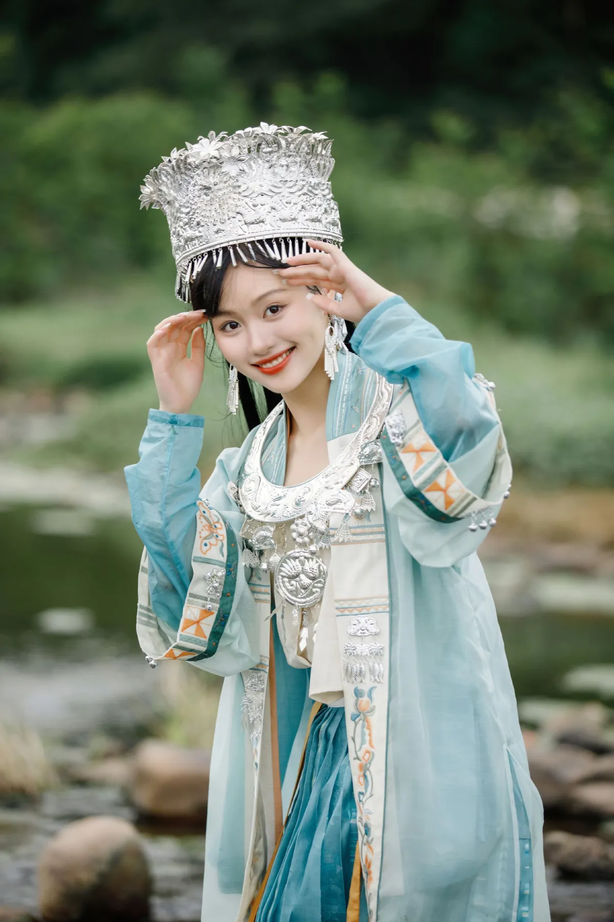 苗疆少女