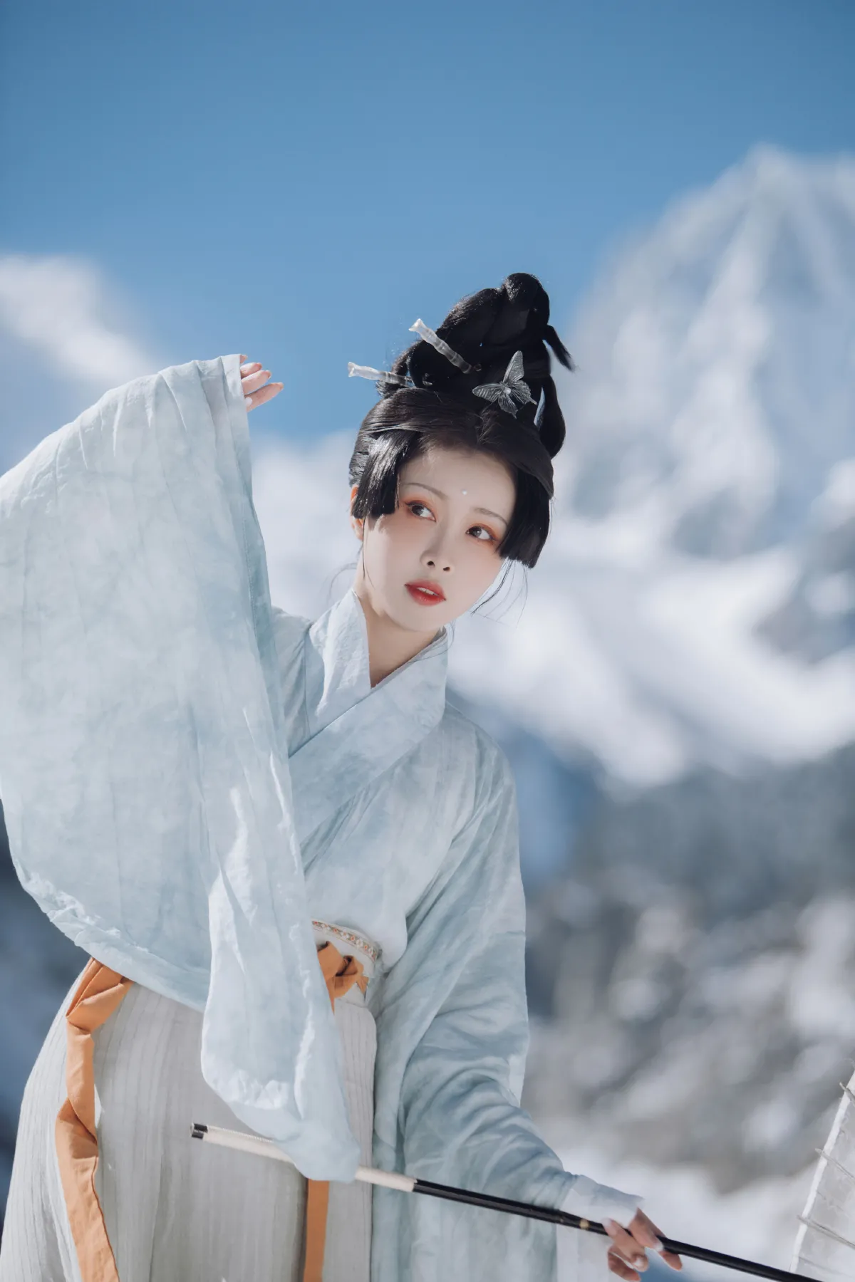风回雪