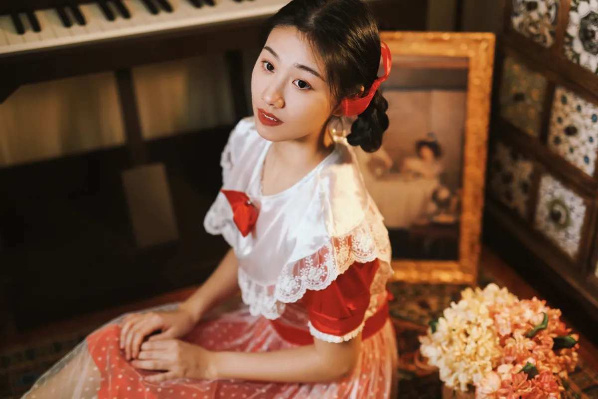 清洛_小怡咦x《如油画般的她》美图作品图片3