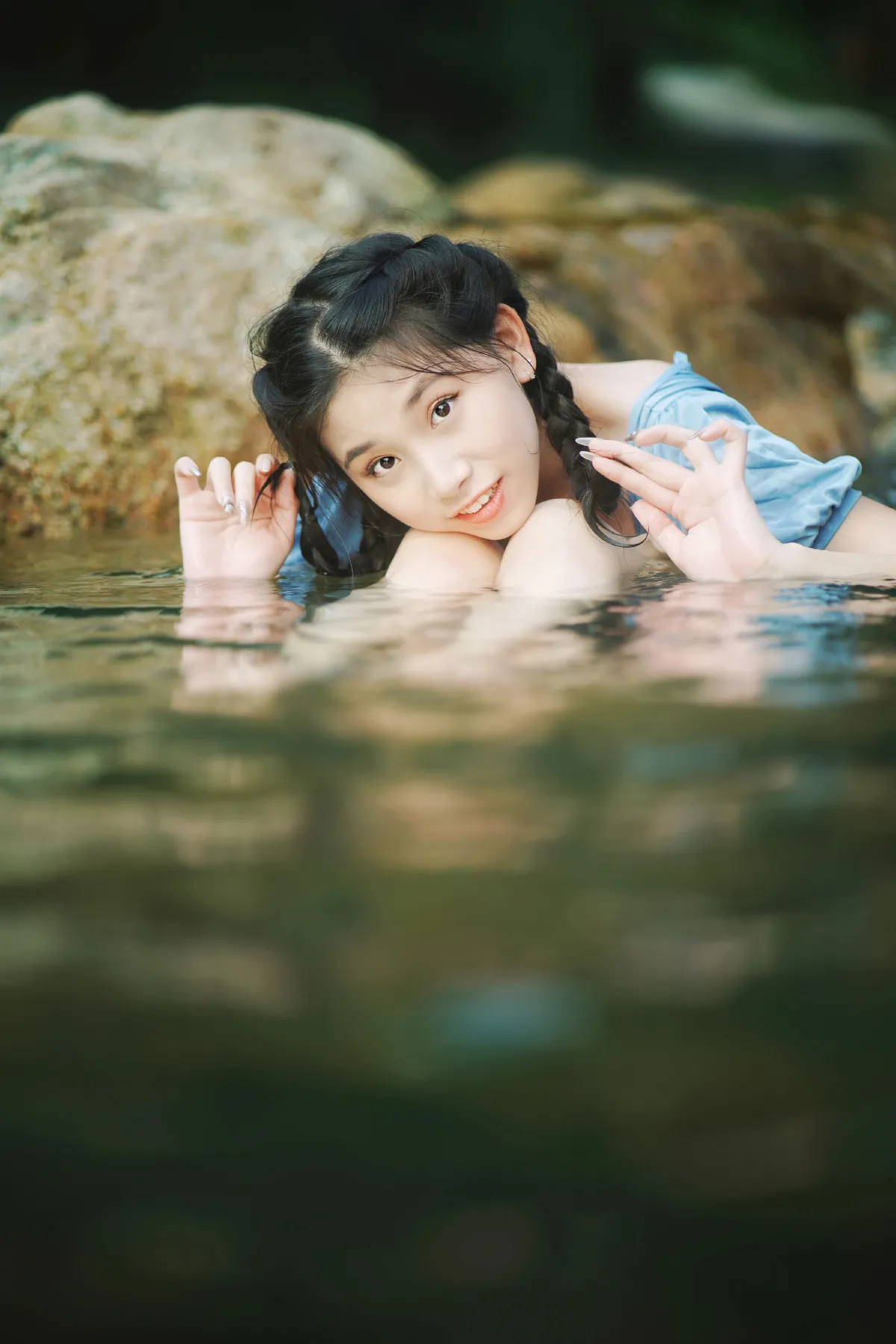 戏水日5