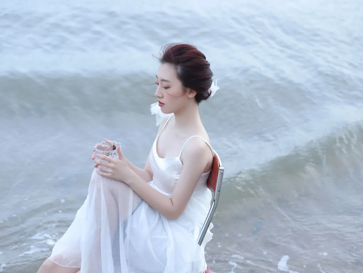 吹海边的风
