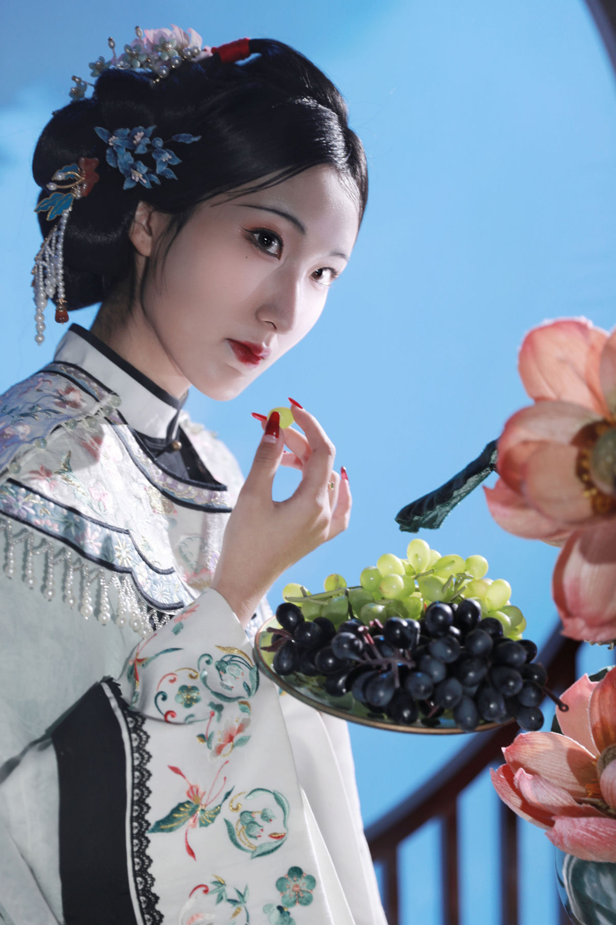 竹间_荷里寒《清汉女》美图作品图片3