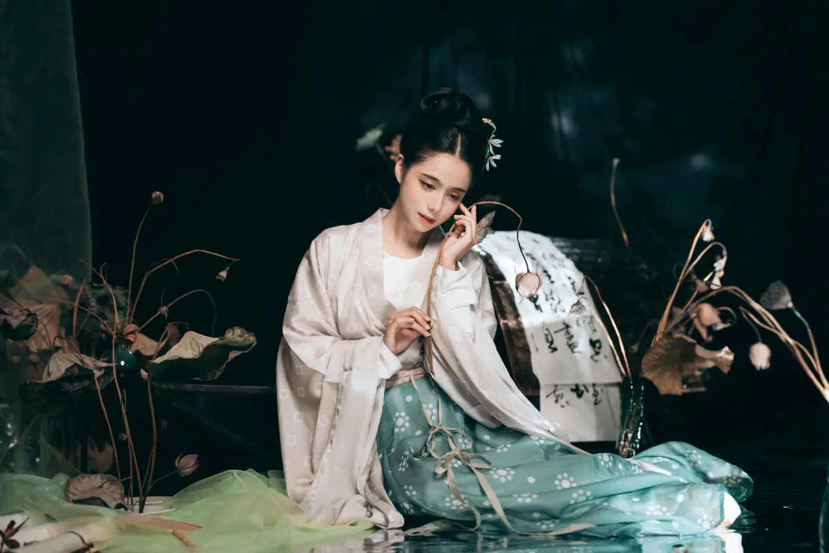 行香子