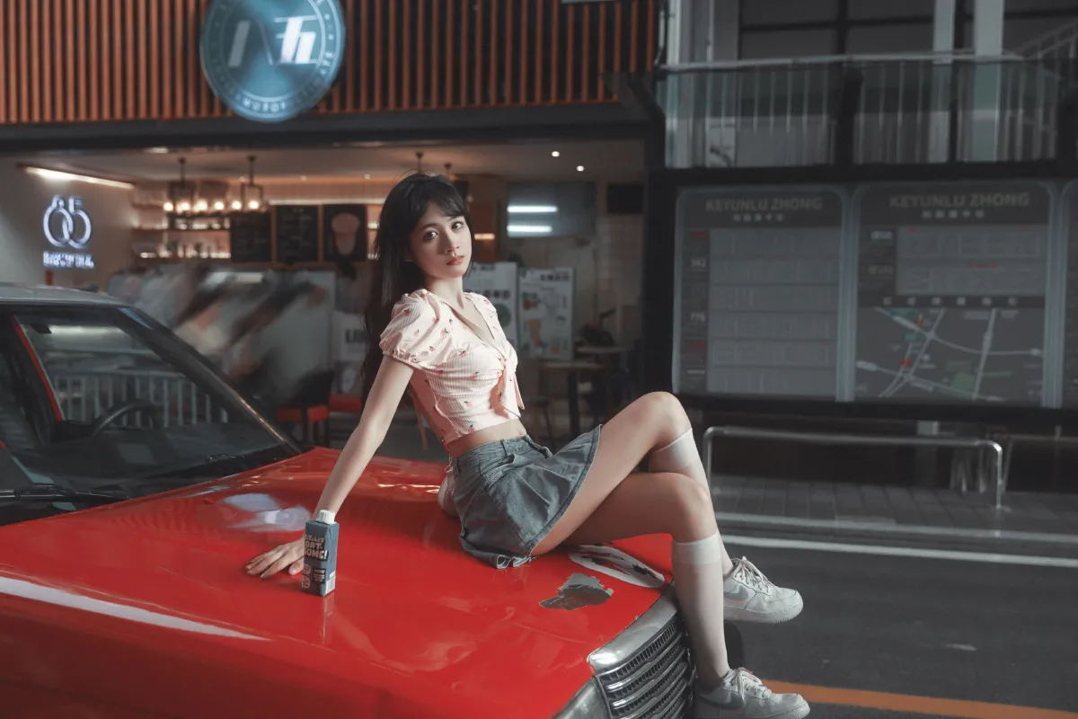 秋日限定女孩
