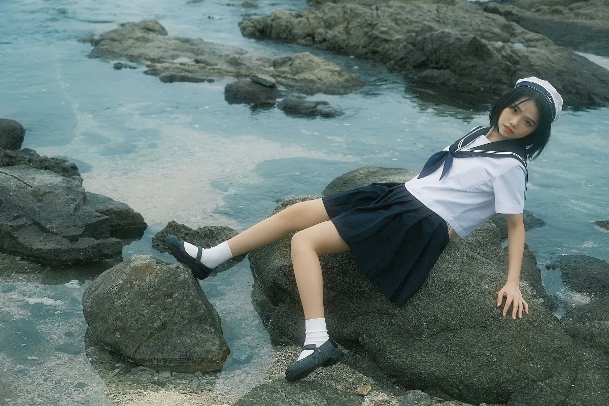 阴天的海2