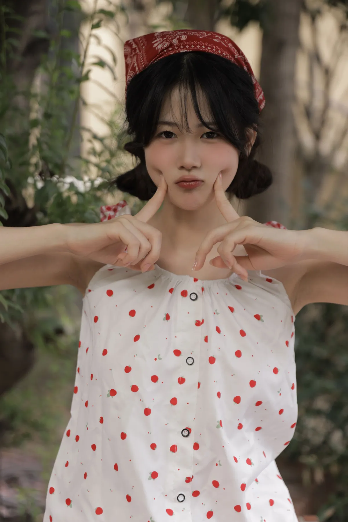 粉色少女