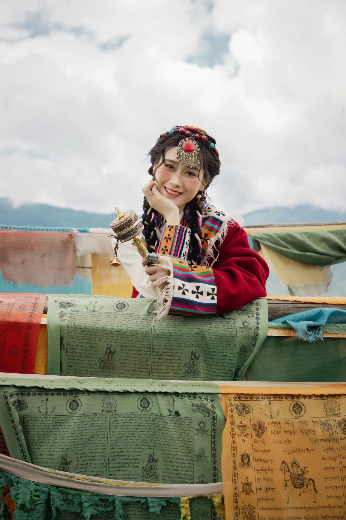 藏服卓玛姑娘