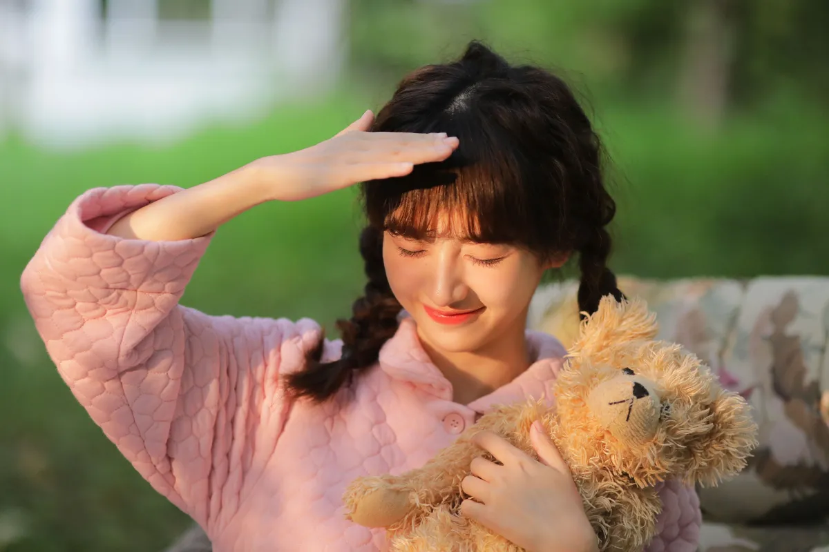 粉色小熊