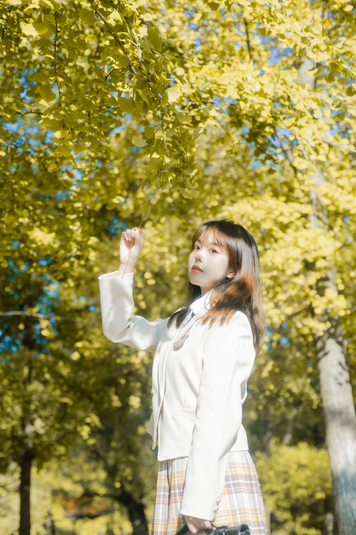 LLL_Lia__哈吉麻花《奶油味的秋》美图作品图片3